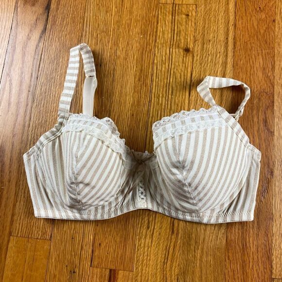 🪦 Victoria Secret’s 32D Y2K Bra White Lace Champagne Glitter Stripes (3 for 30) - Picture 2 of 9